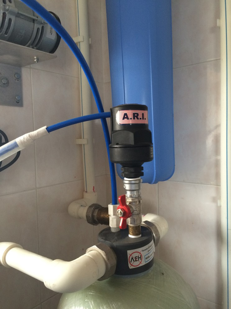 Быстросъемное подсоединение воздухоотводчика