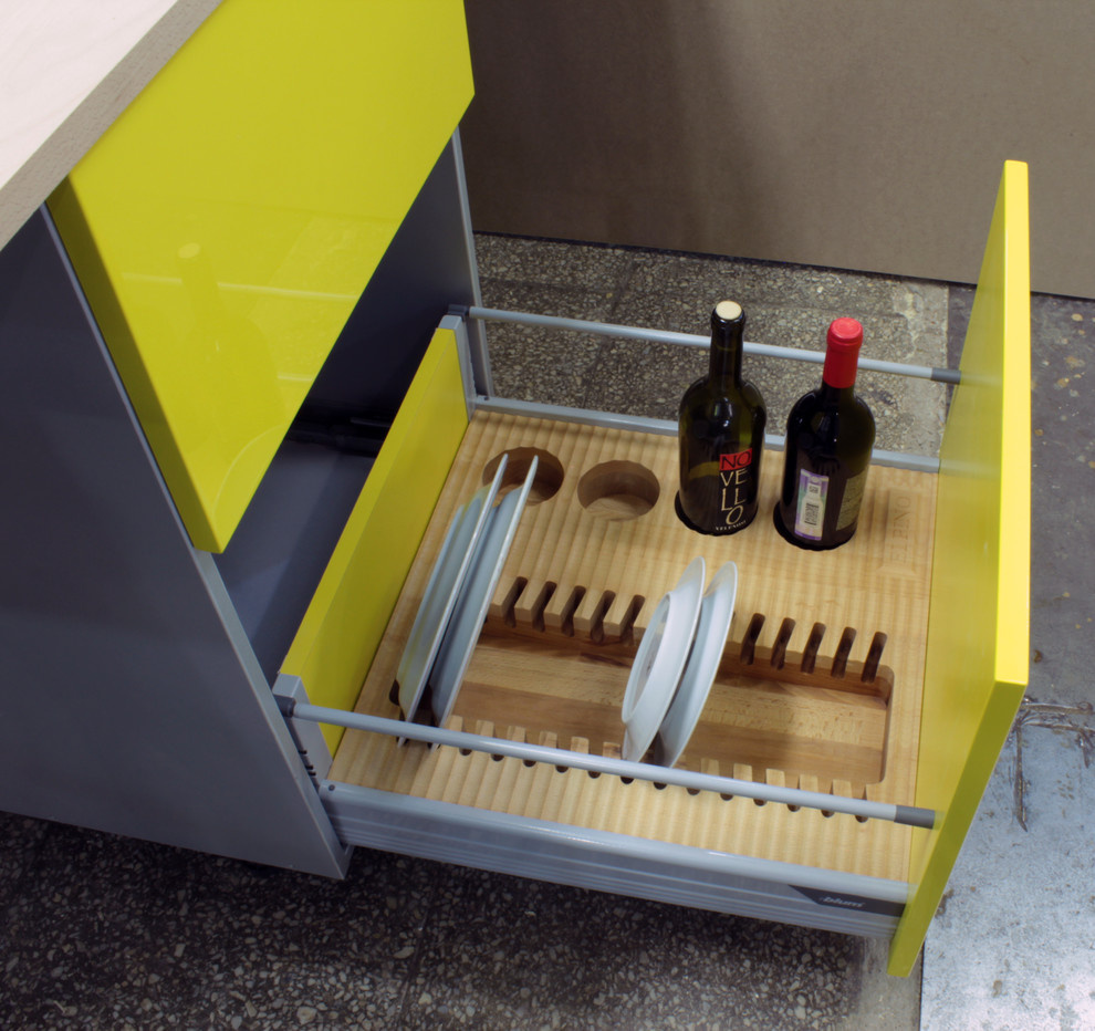 Лотки и бутылочницы