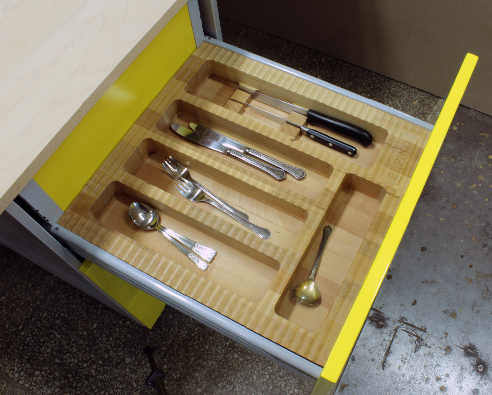 Обложка проекта: Лотки и бутылочницы