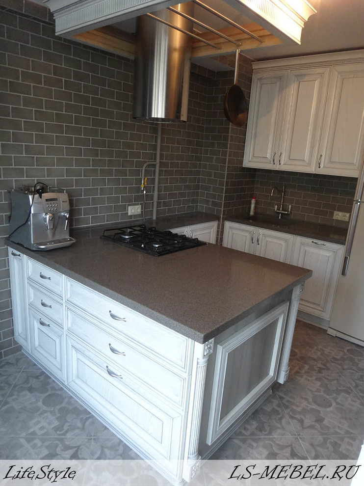 Кухня с островом (фасады Италия)