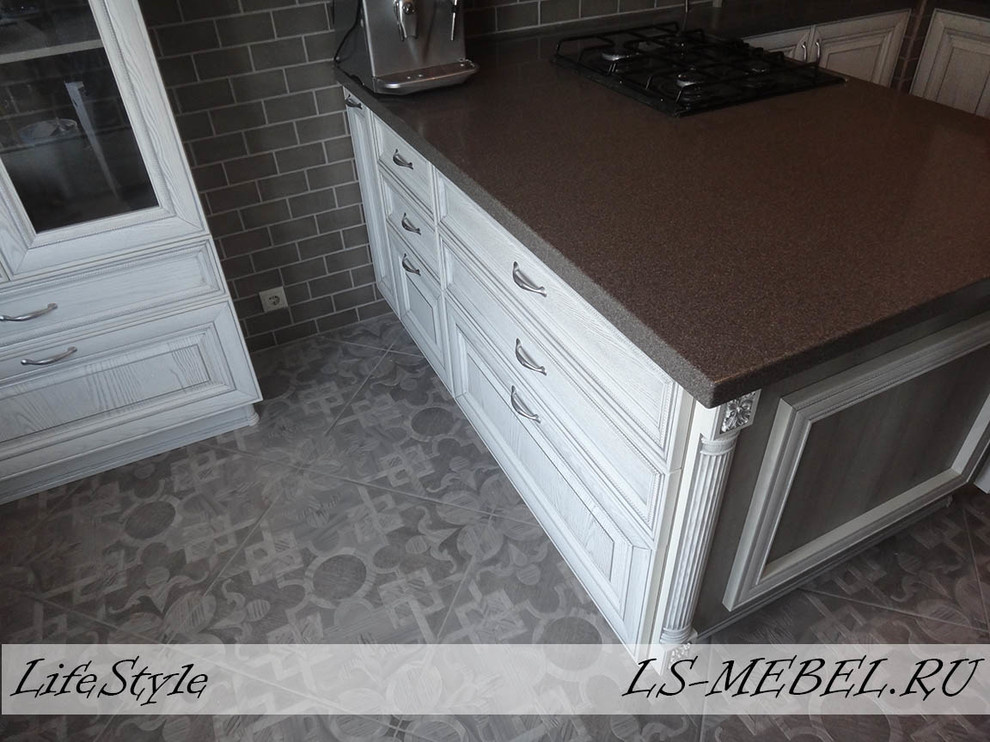 Кухня с островом (фасады Италия)