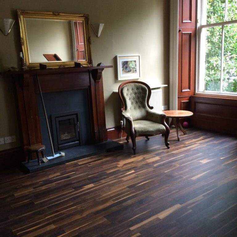 Юнкерс паркет Дуб черный вариация