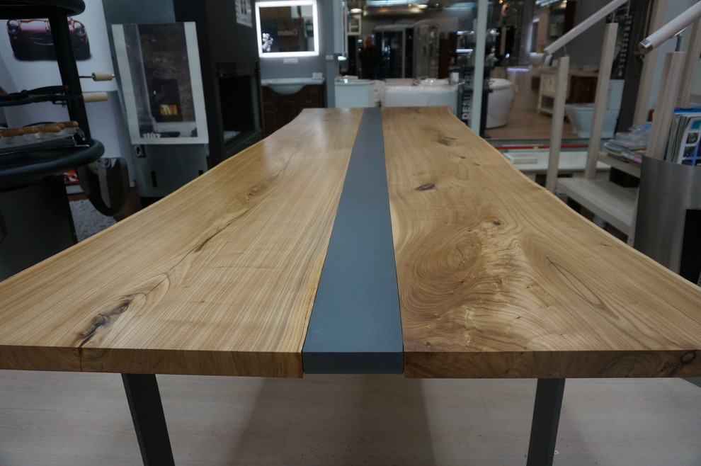 Стол Live Edge Design из 2х цельных срезов, массив вяза