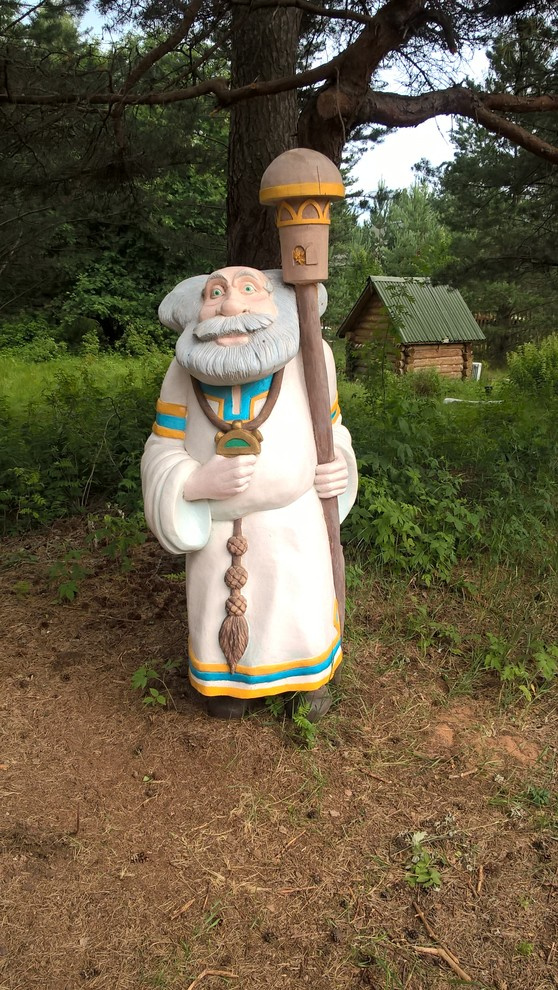 Скульптура из дерева