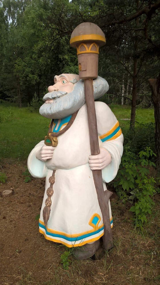 Скульптура из дерева