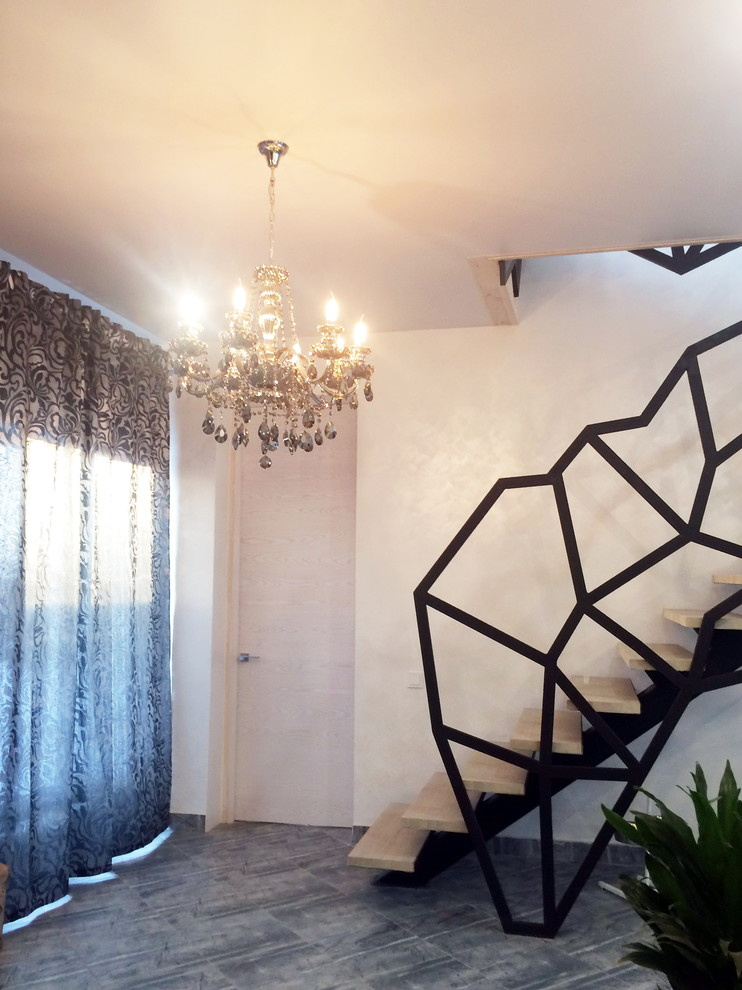 прихожая. вид на мастерскую