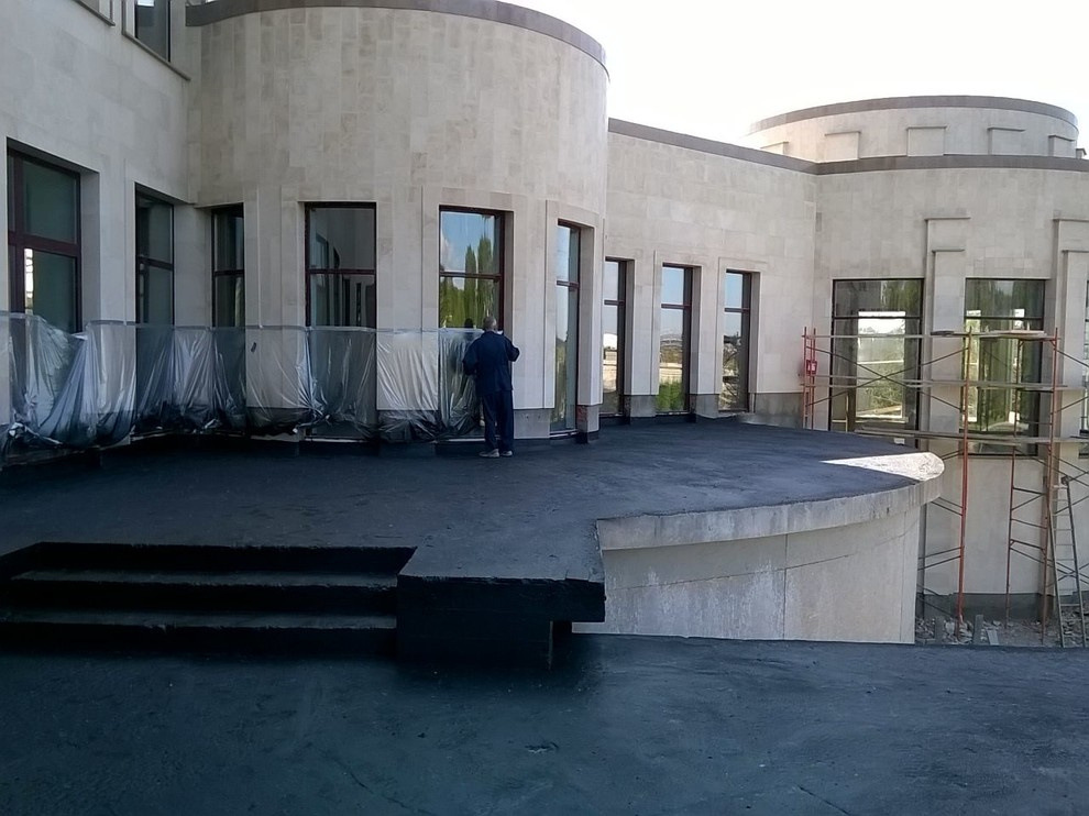 Гидроизоляция кровли частного жилого дома в коттеджном поселке "Резеденция Монол