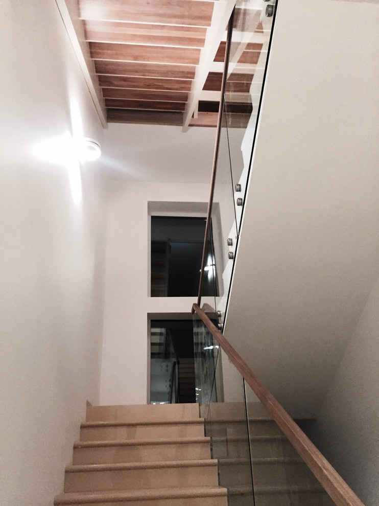 Самонесущие ограждения из стекла Маршаг