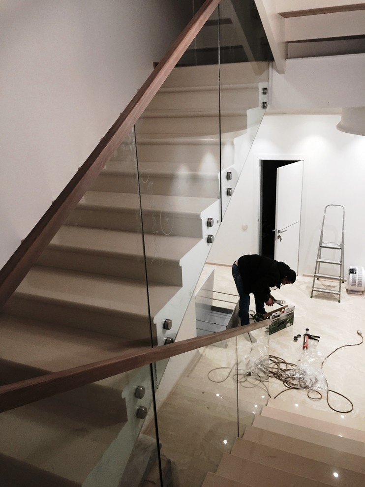 Самонесущие ограждения из стекла Маршаг