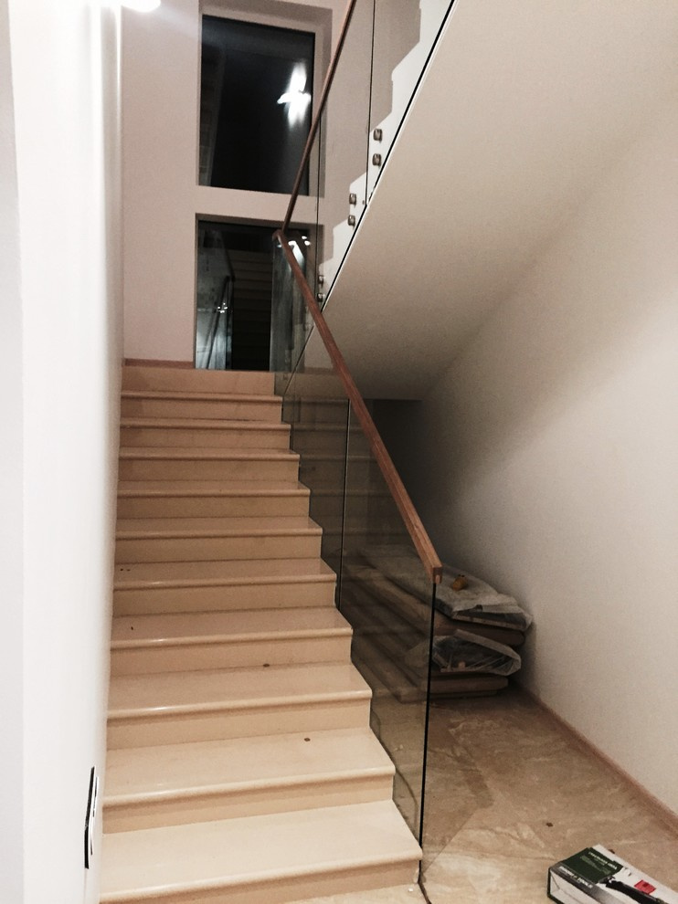 Самонесущие ограждения из стекла Маршаг