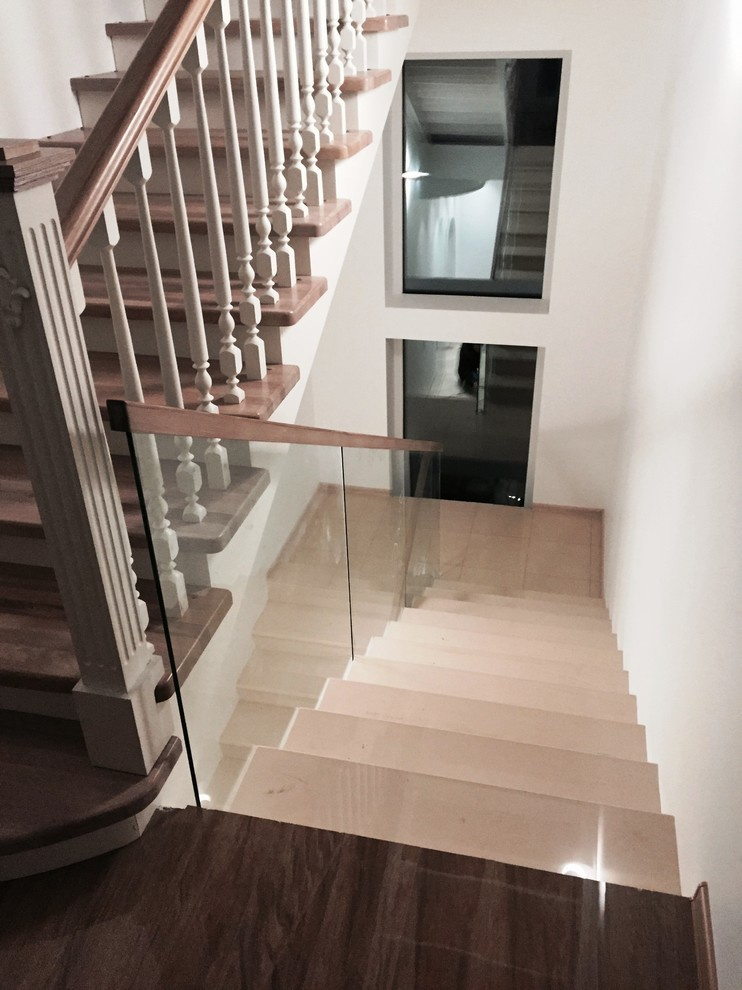 Самонесущие перила из стекла Маршаг