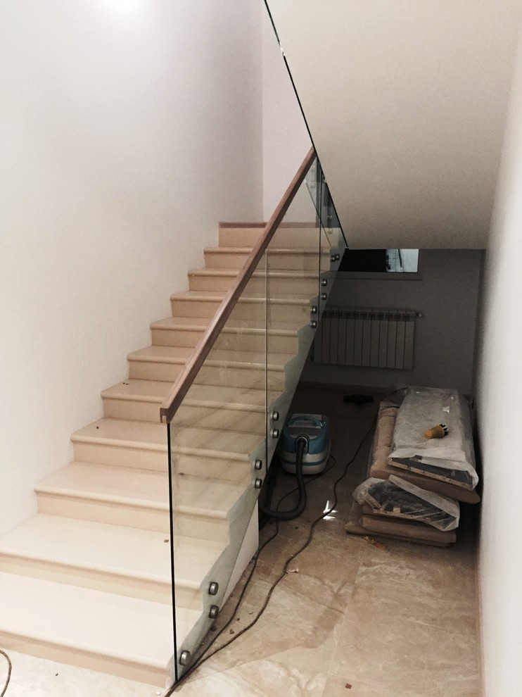 Самонесущие ограждения из стекла Маршаг