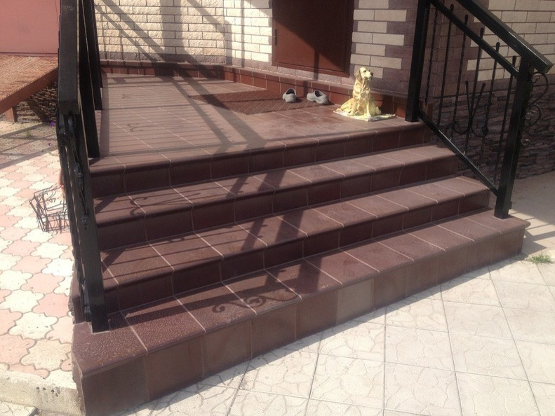 Наши объекты. Клинкерные ступени и плитка Stroher