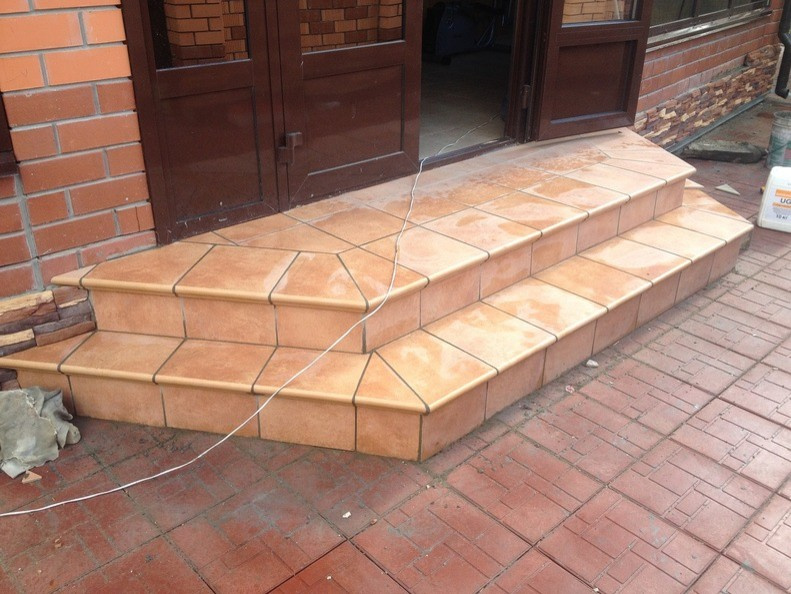 Наши объекты. Клинкерные ступени и плитка Stroher