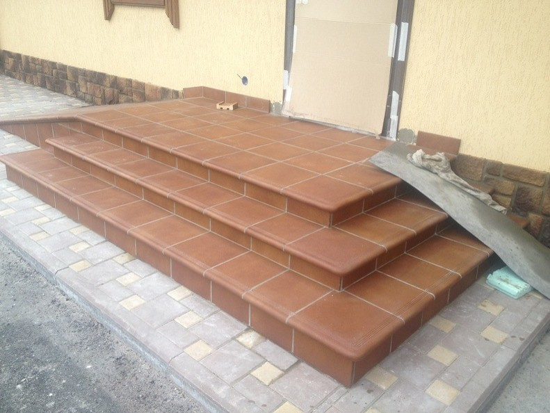 Наши объекты. Клинкерные ступени и плитка Stroher