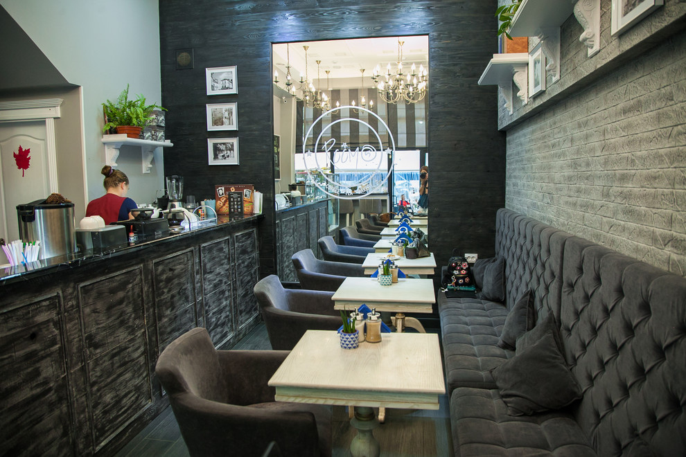 "Room5cafe"