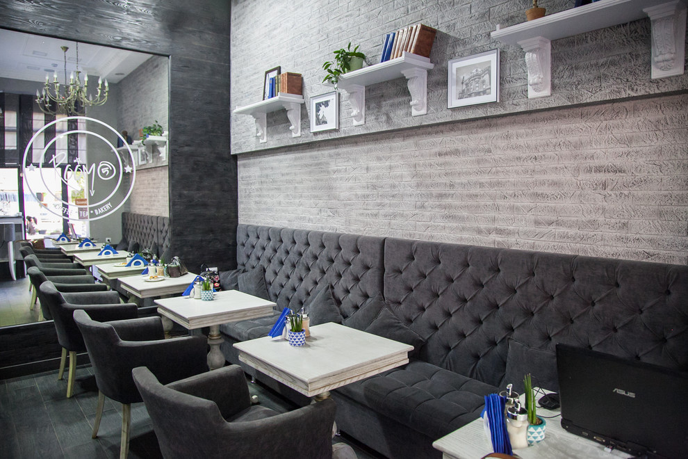 "Room5cafe"