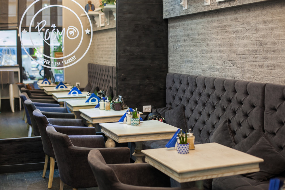 "Room5cafe"