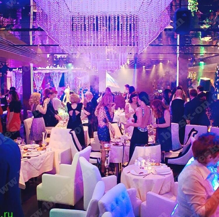 "СВЕТЛЫЙ RESTAURANT&BAR"