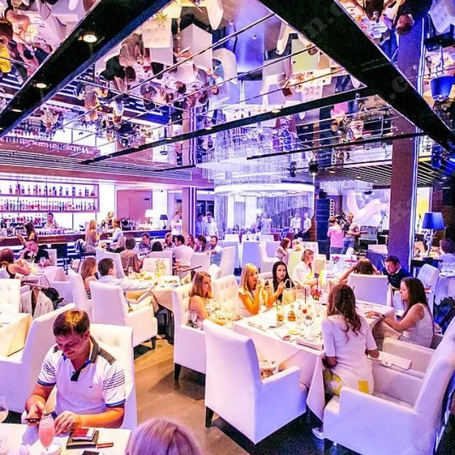 "СВЕТЛЫЙ RESTAURANT&BAR"