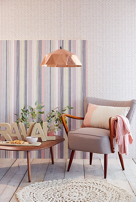 Обои и ткани в интерьере: дизайнерские узоры в жизни