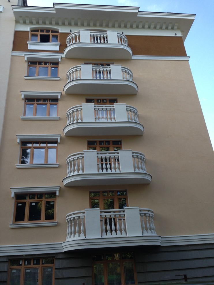 Балюстрада на балконах и крышки на столбы наши