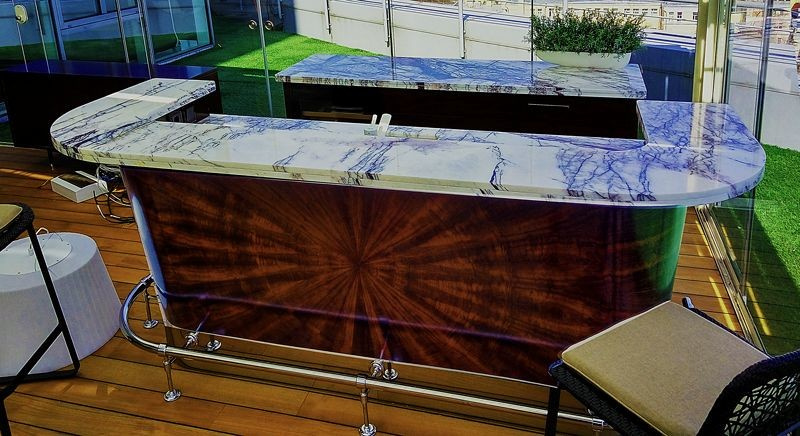 Барная стойка. Шпон имбайя.