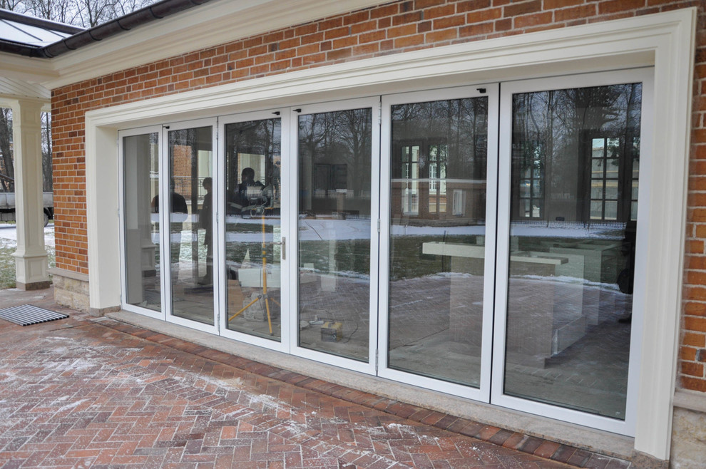 Остекление гостевого дома в Санкт-Петербурге