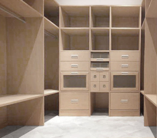 Гардеробные, прихожие