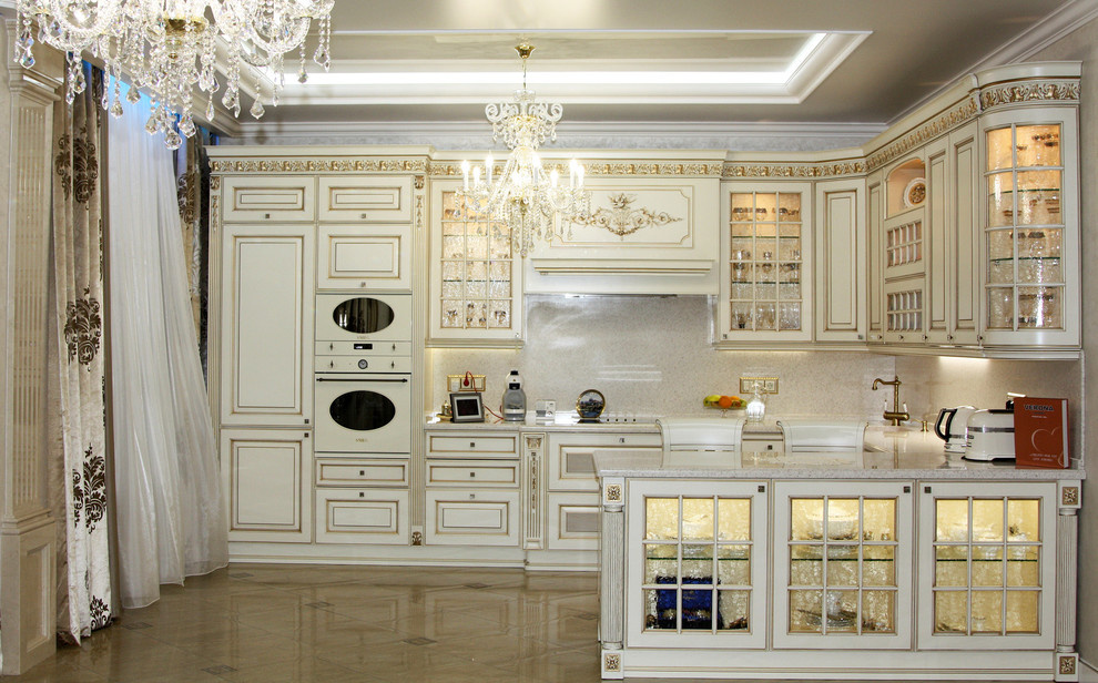 Влюбились с первого взгляда.