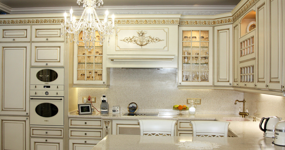 Влюбились с первого взгляда.