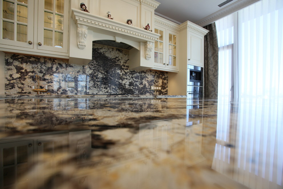 Кухня в городской квартире