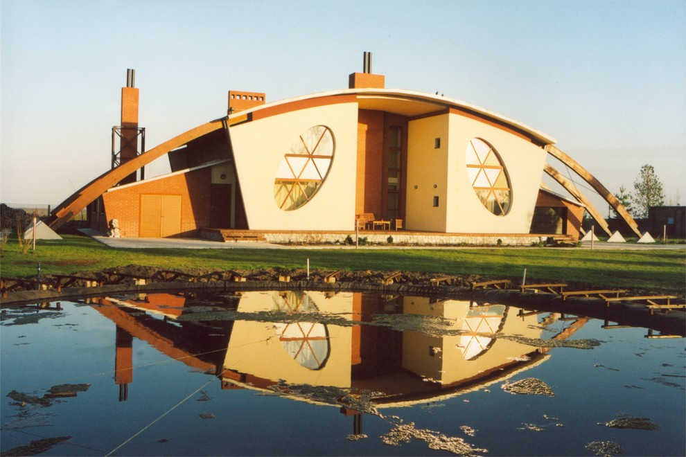 Загородный дом в ЧЕРНОЛУЧЬЕ