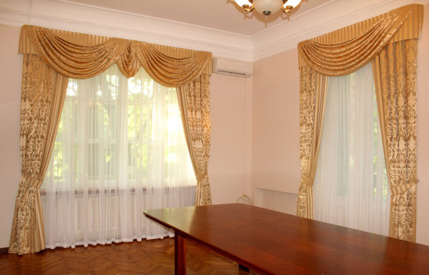 Обложка проекта: оформление кабинетов в организации