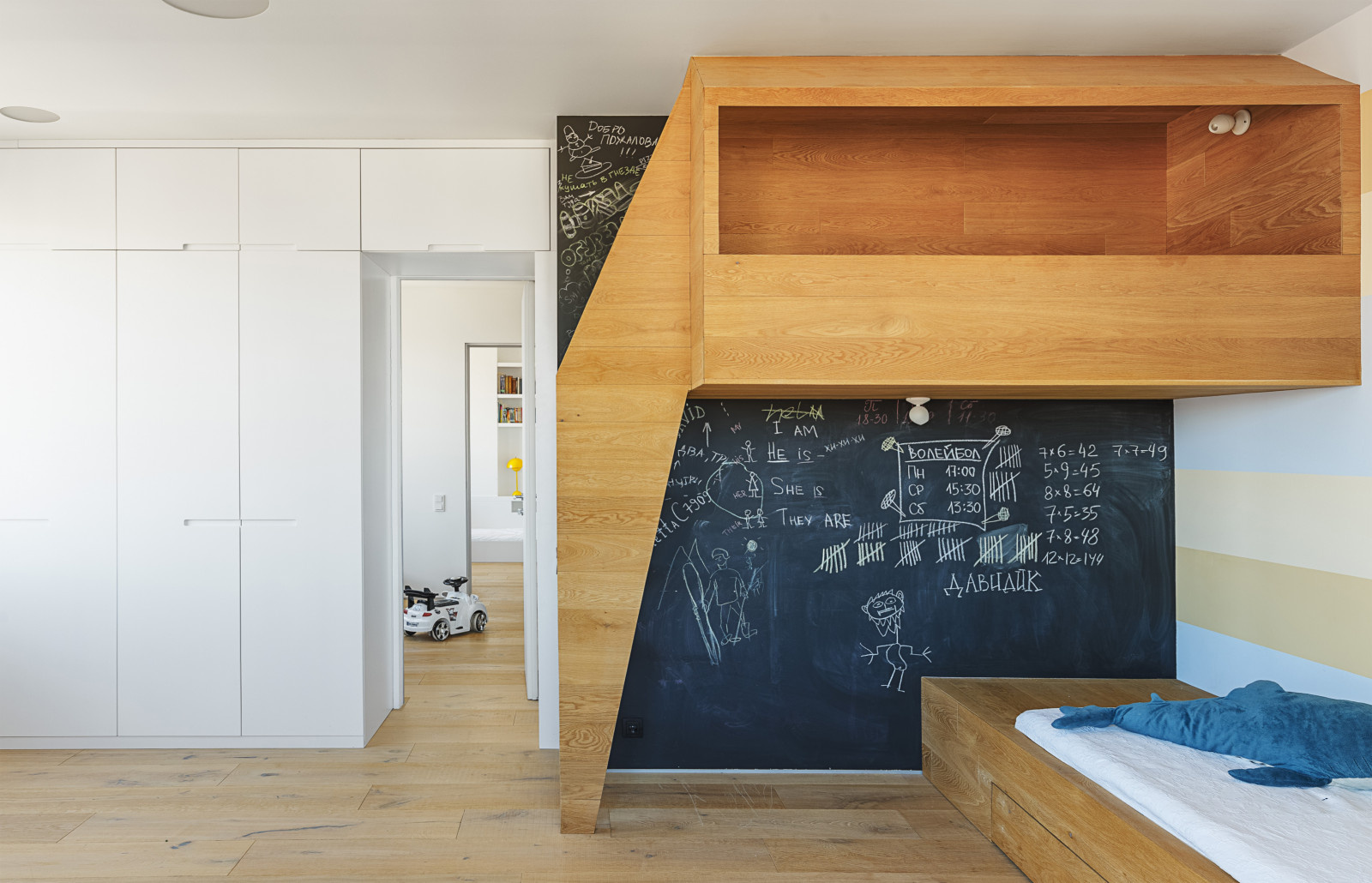 Фотоохота: Кровать-домик в детской — 19 идей