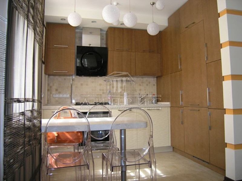 3-комнатная квартира, 72 кв. м. Ленинский проспект