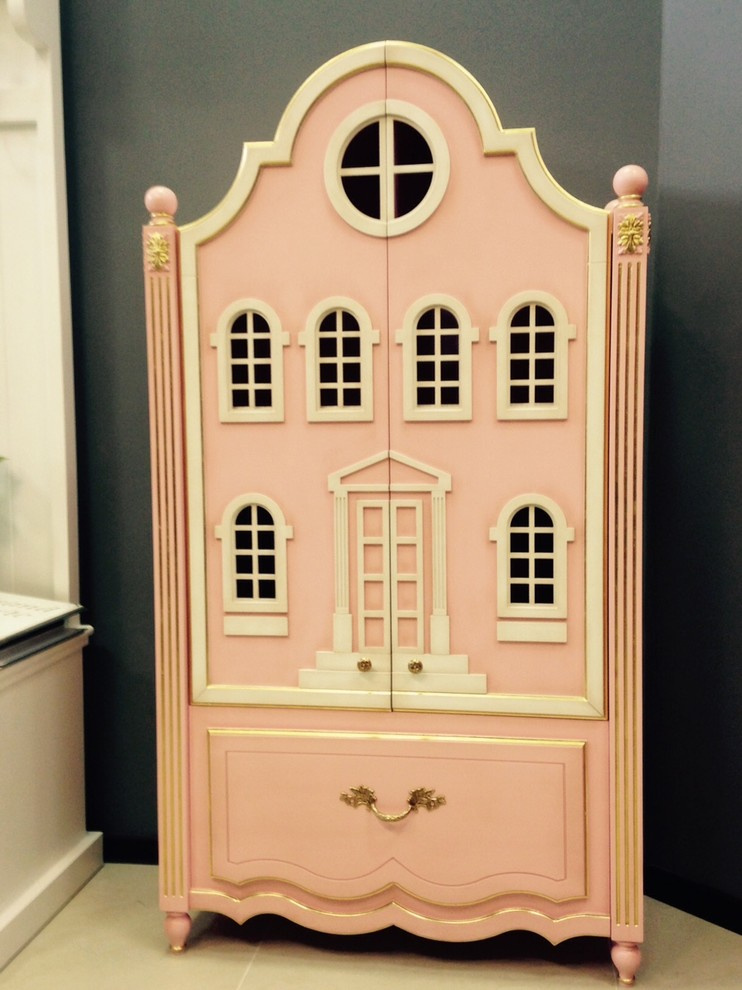 Кукольный Домик