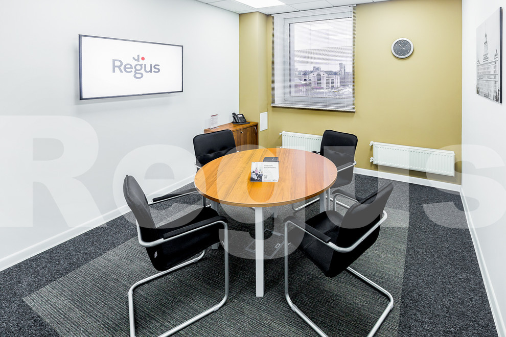 Малый конференц зал