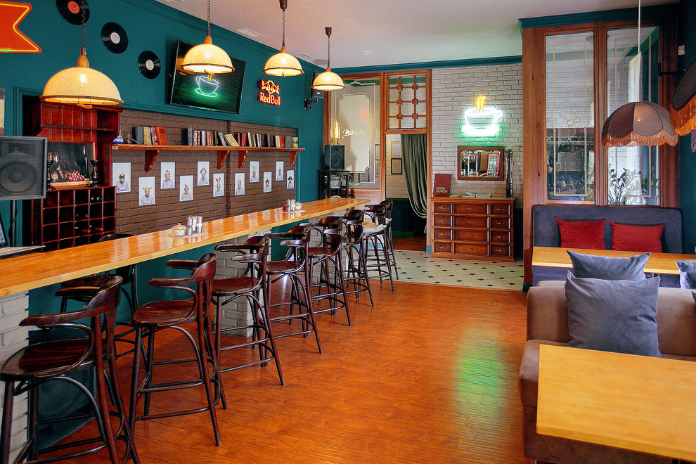 Большой зал,выход