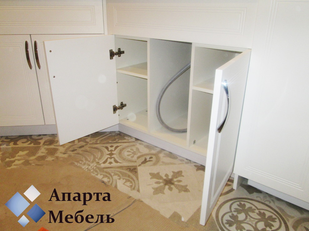 Мебель в ванную на заказ в стиле современная классика, матовая эмаль.