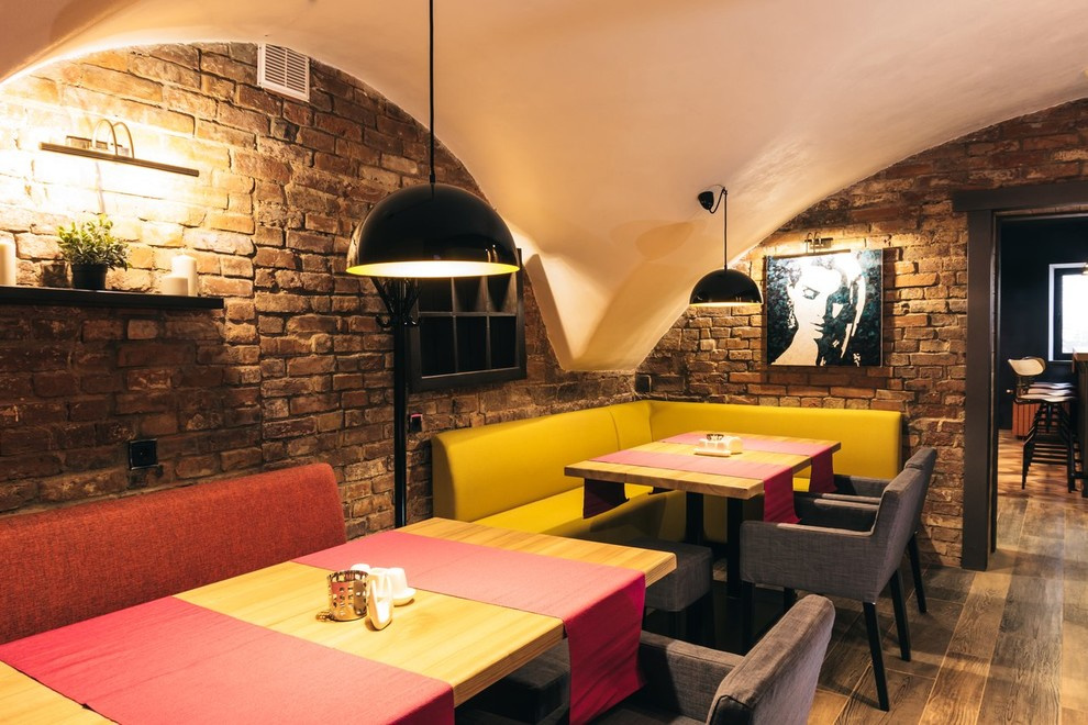 Кафе бар "Бревис"