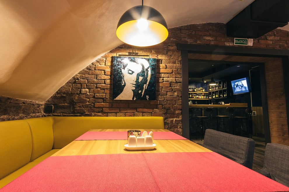 Кафе бар "Бревис"