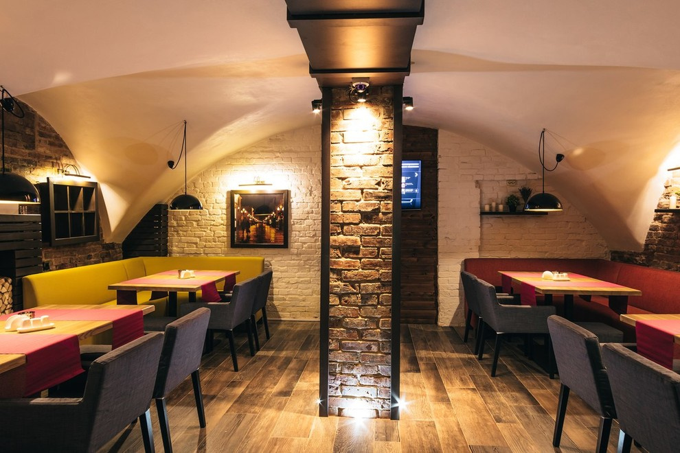 Кафе бар "Бревис"