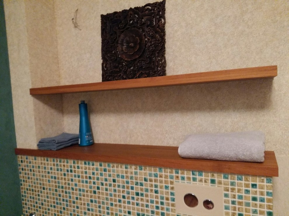 МЕБЕЛЬ ИЗ ТИКА В ВАННУЮ  ТИК НЕ "БОИТСЯ ВОДЫ" так как растет в очень влажном кл