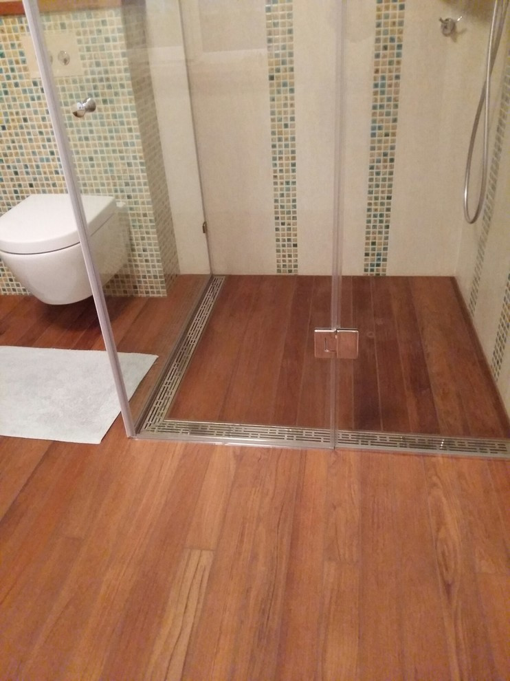 МЕБЕЛЬ ИЗ ТИКА В ВАННУЮ  ТИК НЕ "БОИТСЯ ВОДЫ" так как растет в очень влажном кл