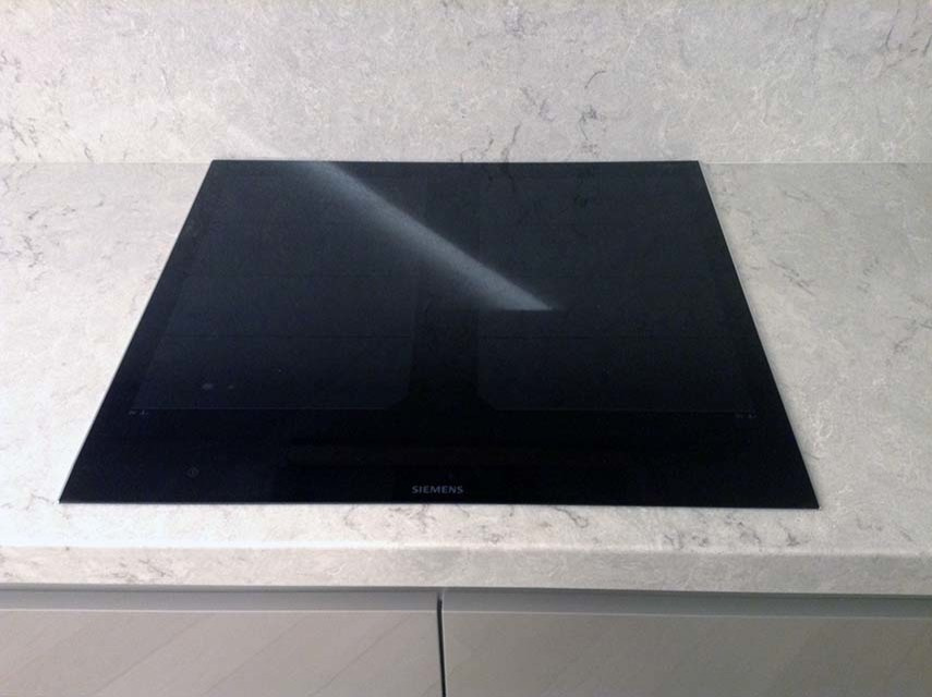 Столешница и фартук из кварца Bianco Drift 6131 (фабрика Caesarstone)