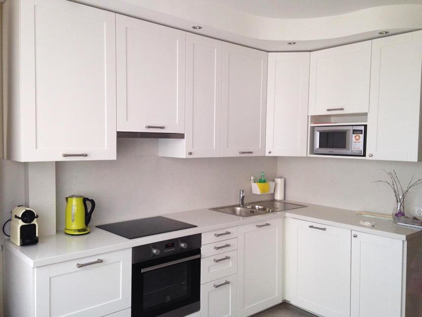 Столешница и фартук из Caesarstone арт. 5141Frosty Carrina