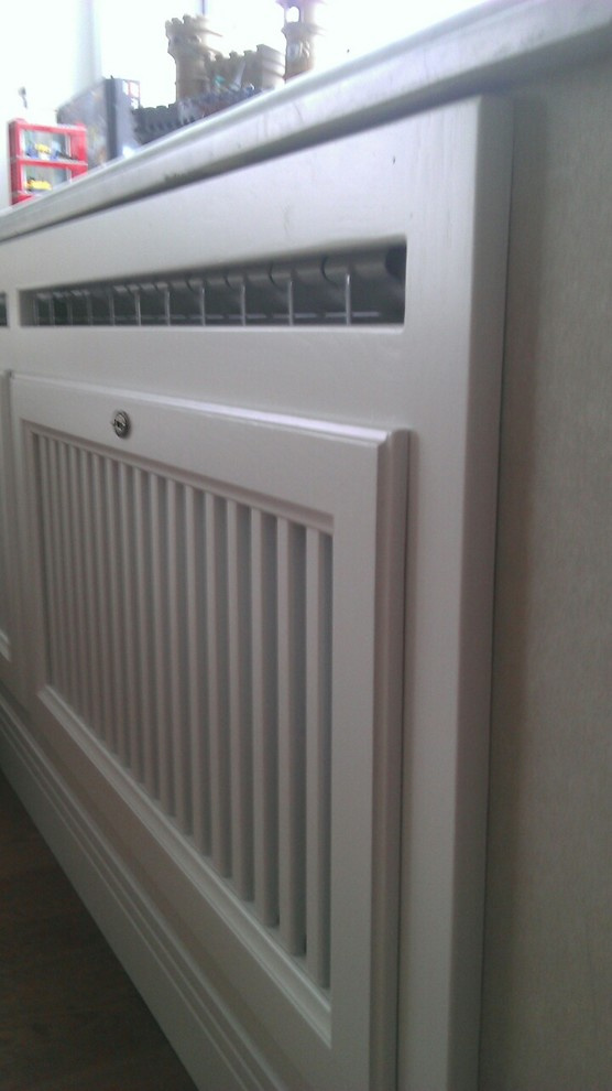 Решетки радиаторные из массива дуба