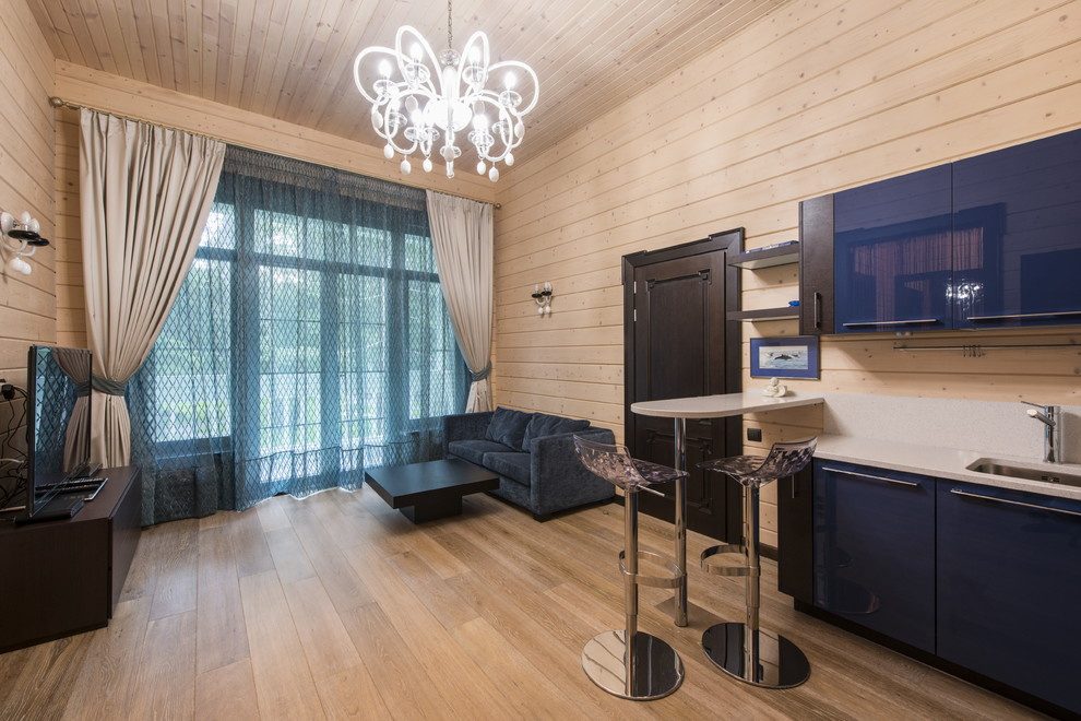 Под одной крышей