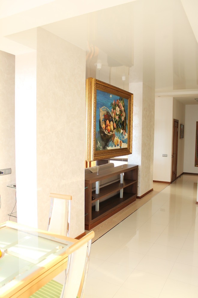 квартира с картиной